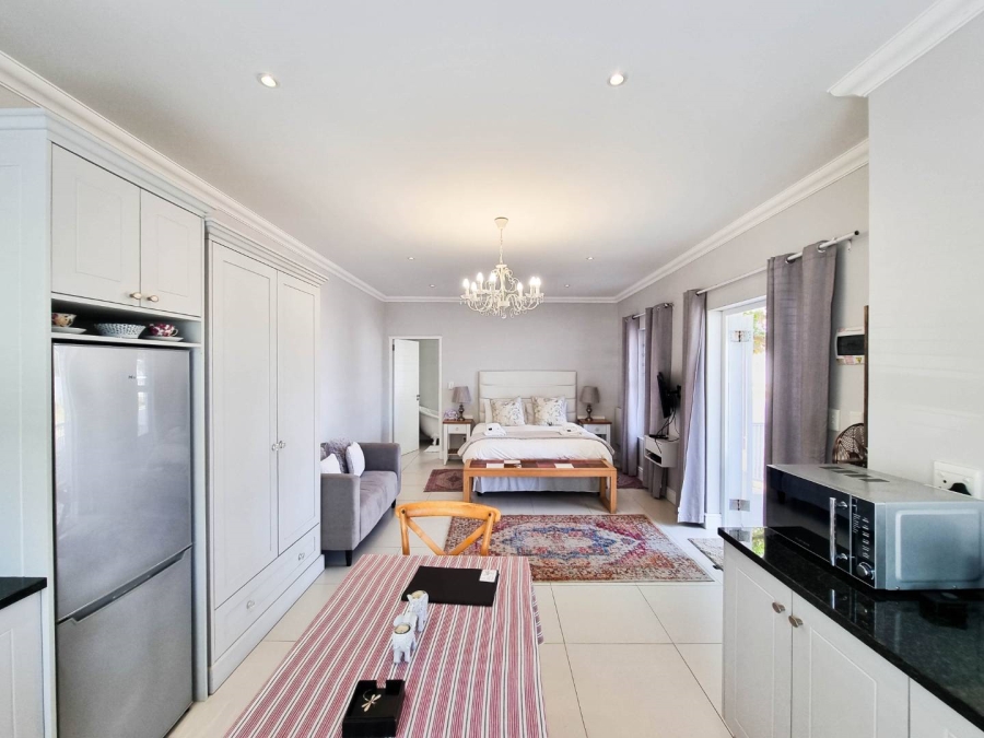 2 Bedroom Property for Sale in Westcliff Western Cape